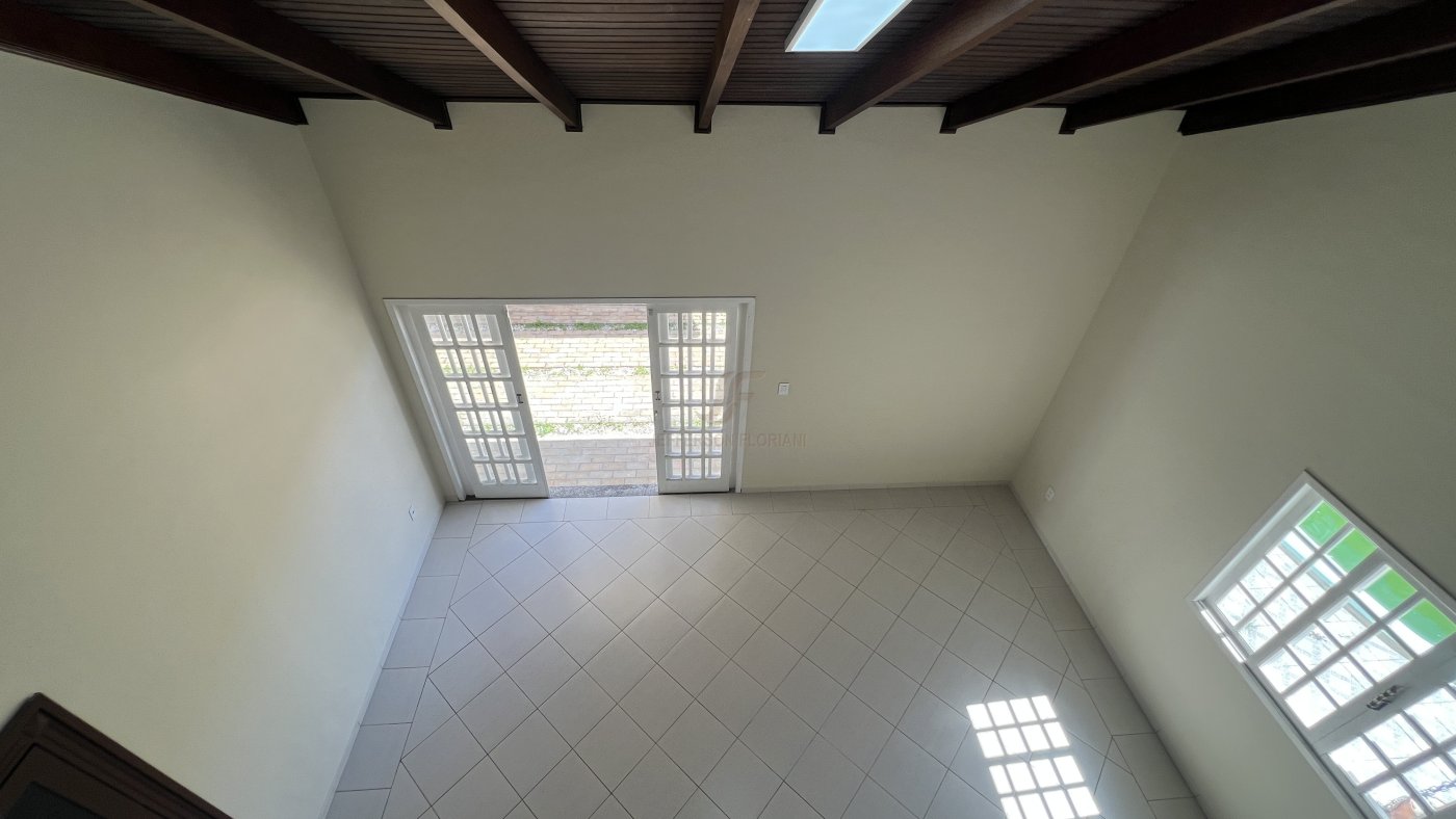 Casa 5 quartos para Venda no bairro Dom Bosco em Itajaí