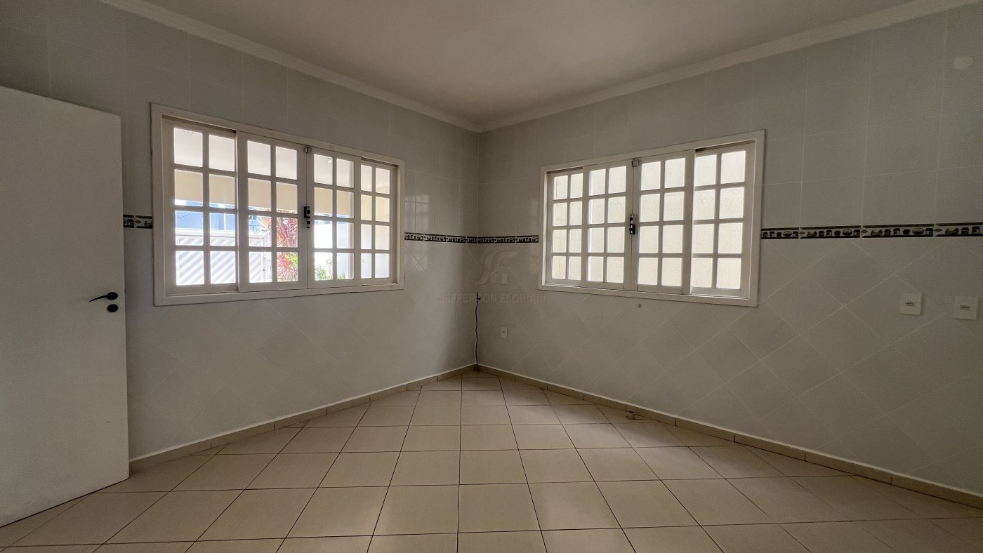 Casa 5 quartos para Venda no bairro Dom Bosco em Itajaí