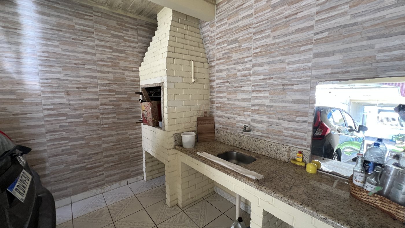 Linda Casa Averbada Bairro Dom Bosco 1 Suíte + 2 Dormitórios