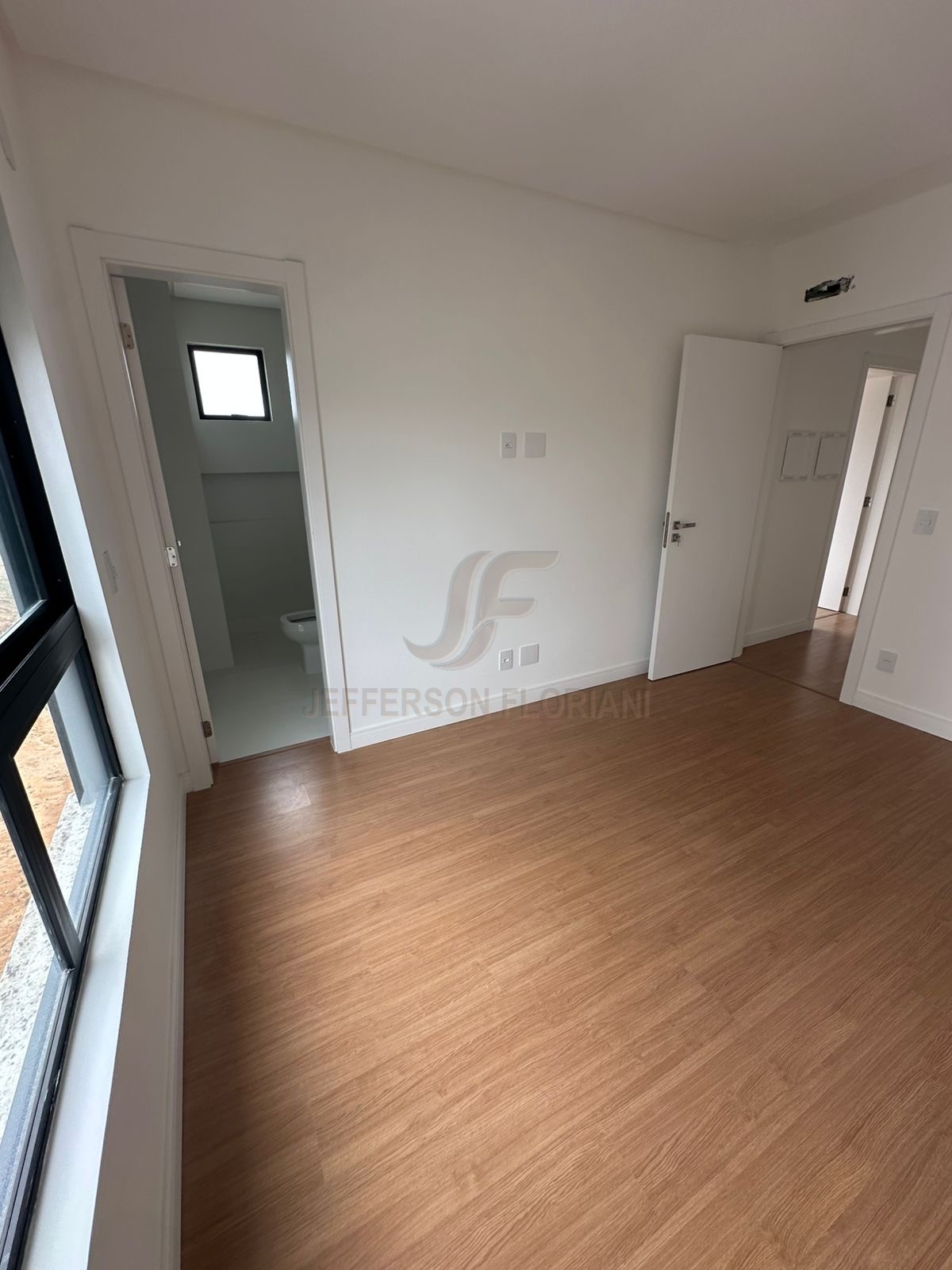 Duplex 3 Suítes na Brava em Itajaí a apenas 250 metros do mar