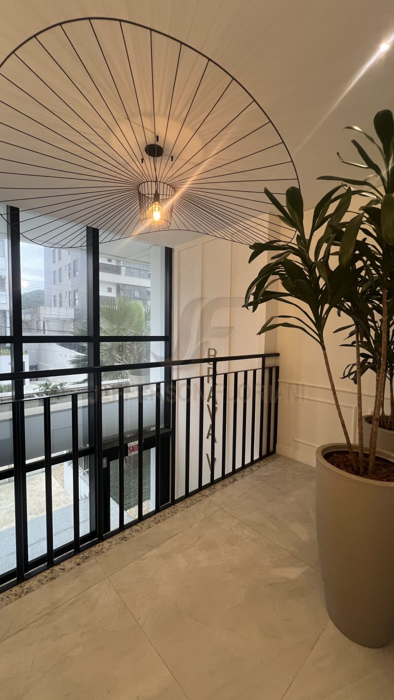 Duplex 3 Suítes na Brava em Itajaí a apenas 250 metros do mar