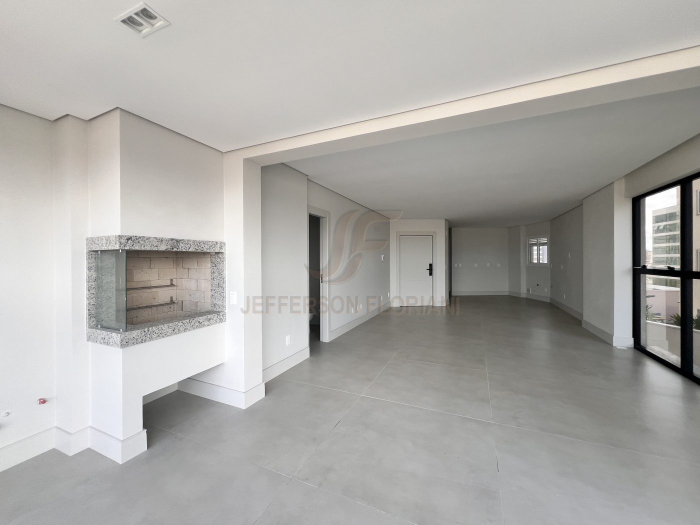 Novo Rua Lauro Muller com 2 Suítes + 2 Demi Suítes 3 vagas