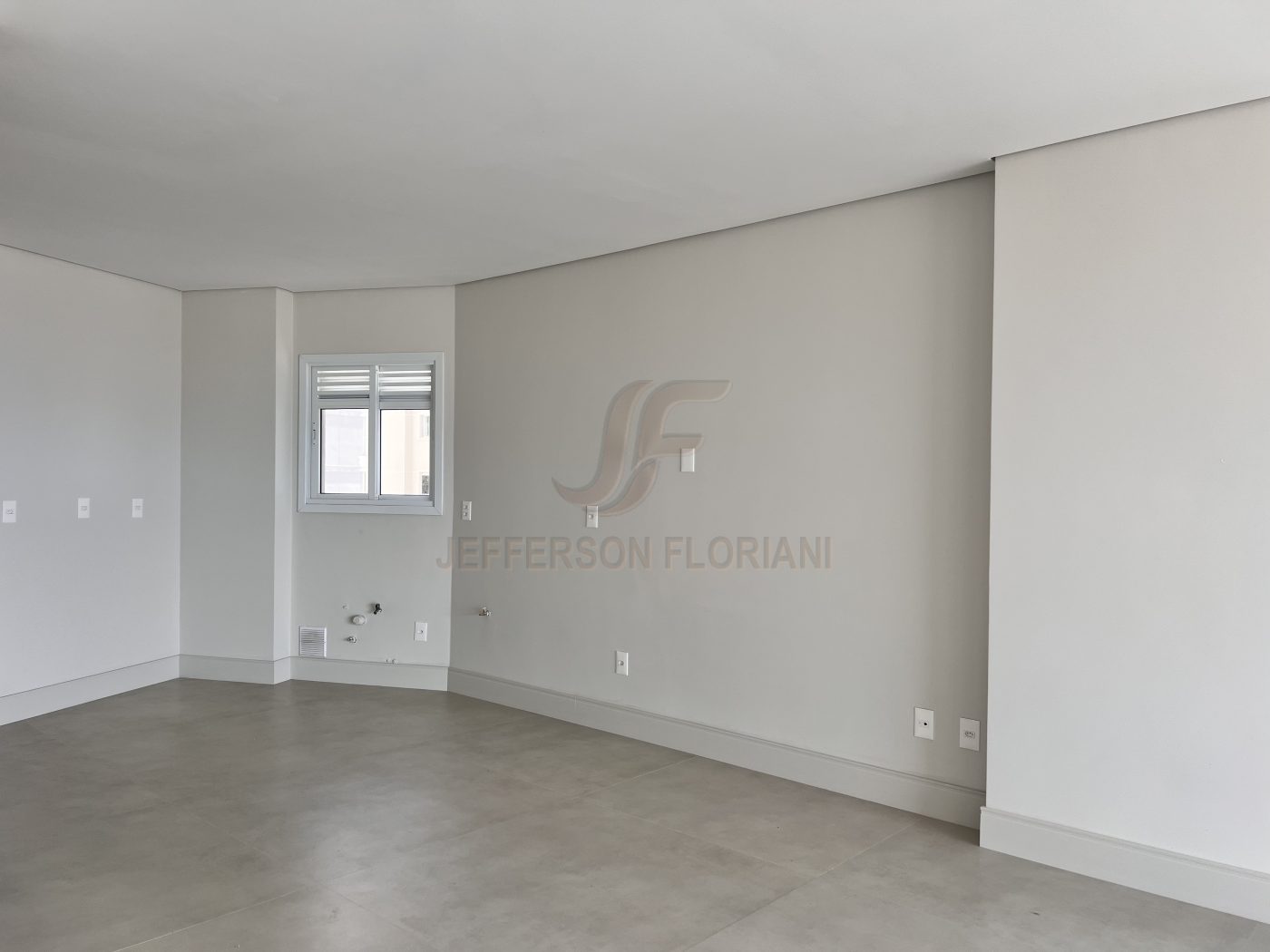 Novo Rua Lauro Muller com 2 Suítes + 2 Demi Suítes 3 vagas