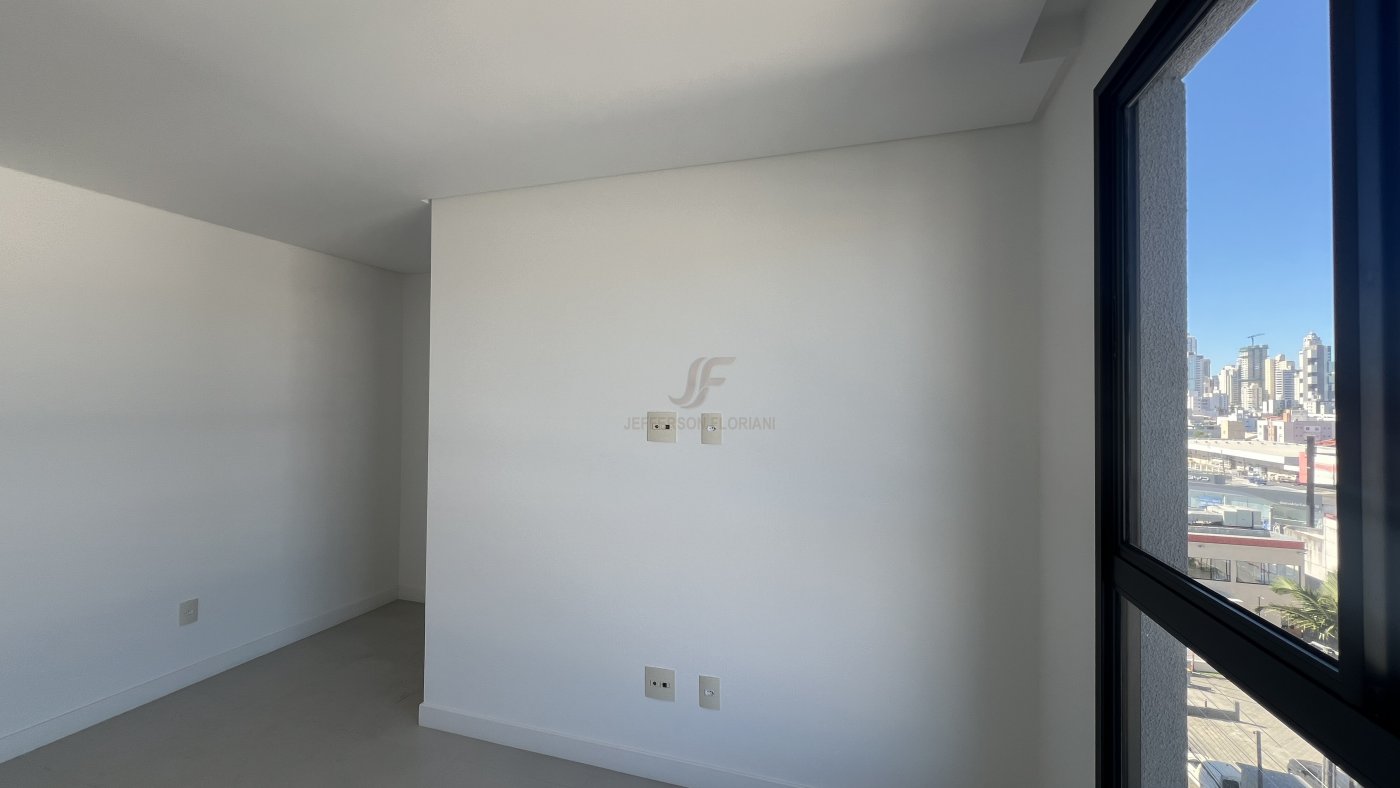 Apartamento ao Lado do Shopping 1 suíte + 1 Dormitório, 2 vagas
