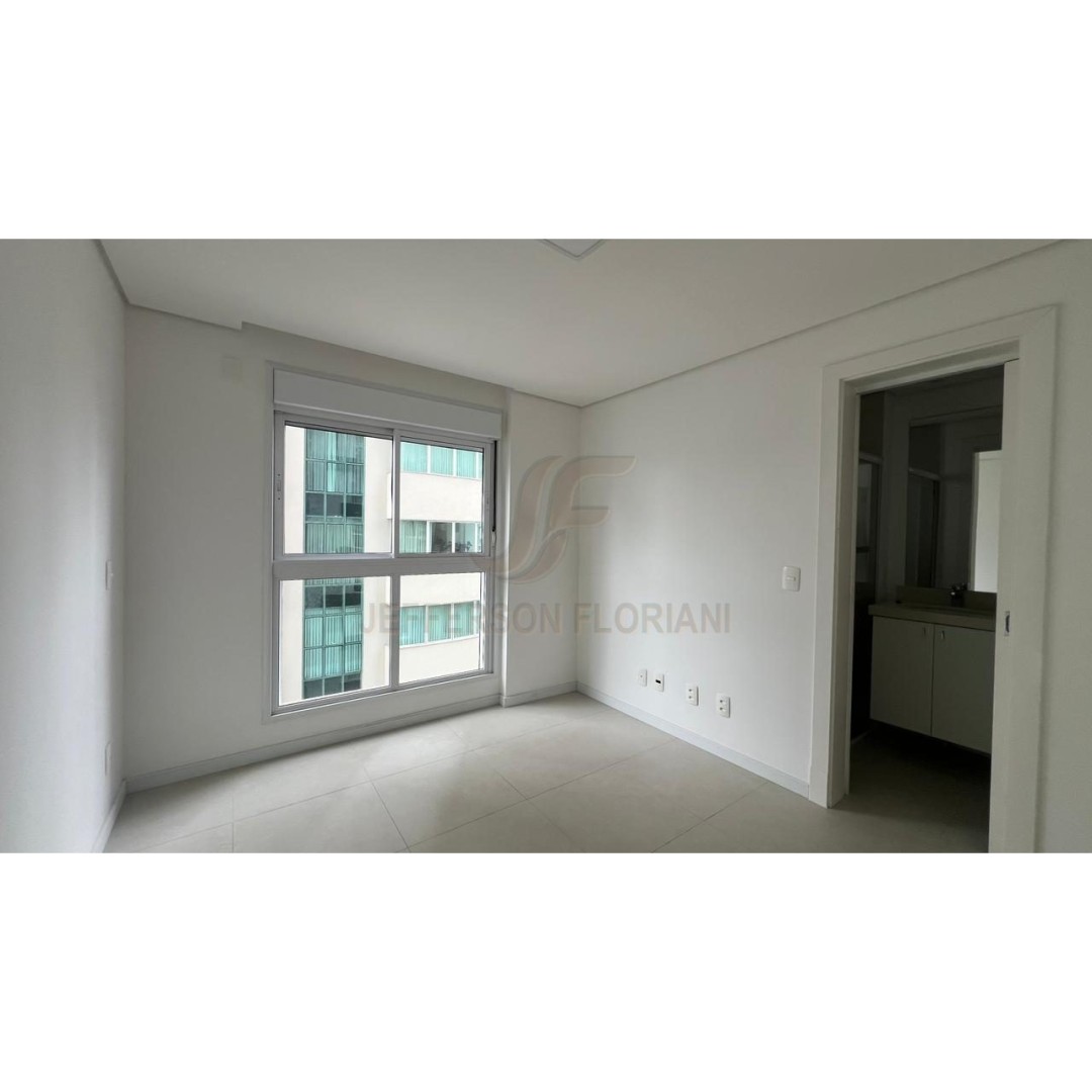Apartamento 3 suítes para Venda no bairro Centro em Balneário Camboriú