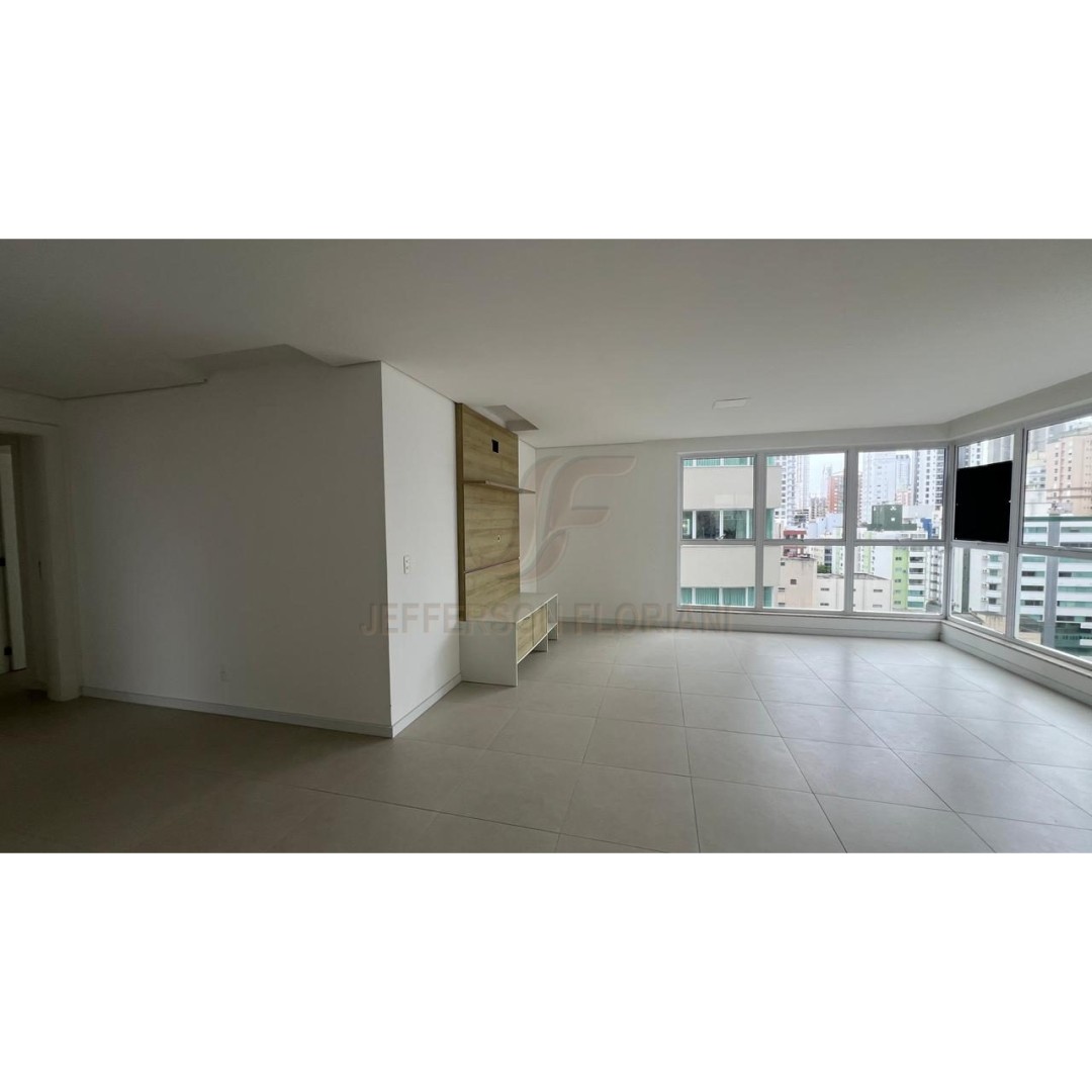 Apartamento 3 suítes para Venda no bairro Centro em Balneário Camboriú