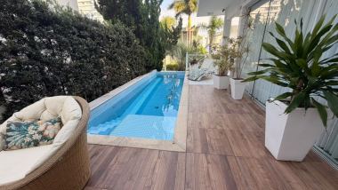 Linda Mansao Cond Porto Riviera Praia Brava com 6 Dormitórios