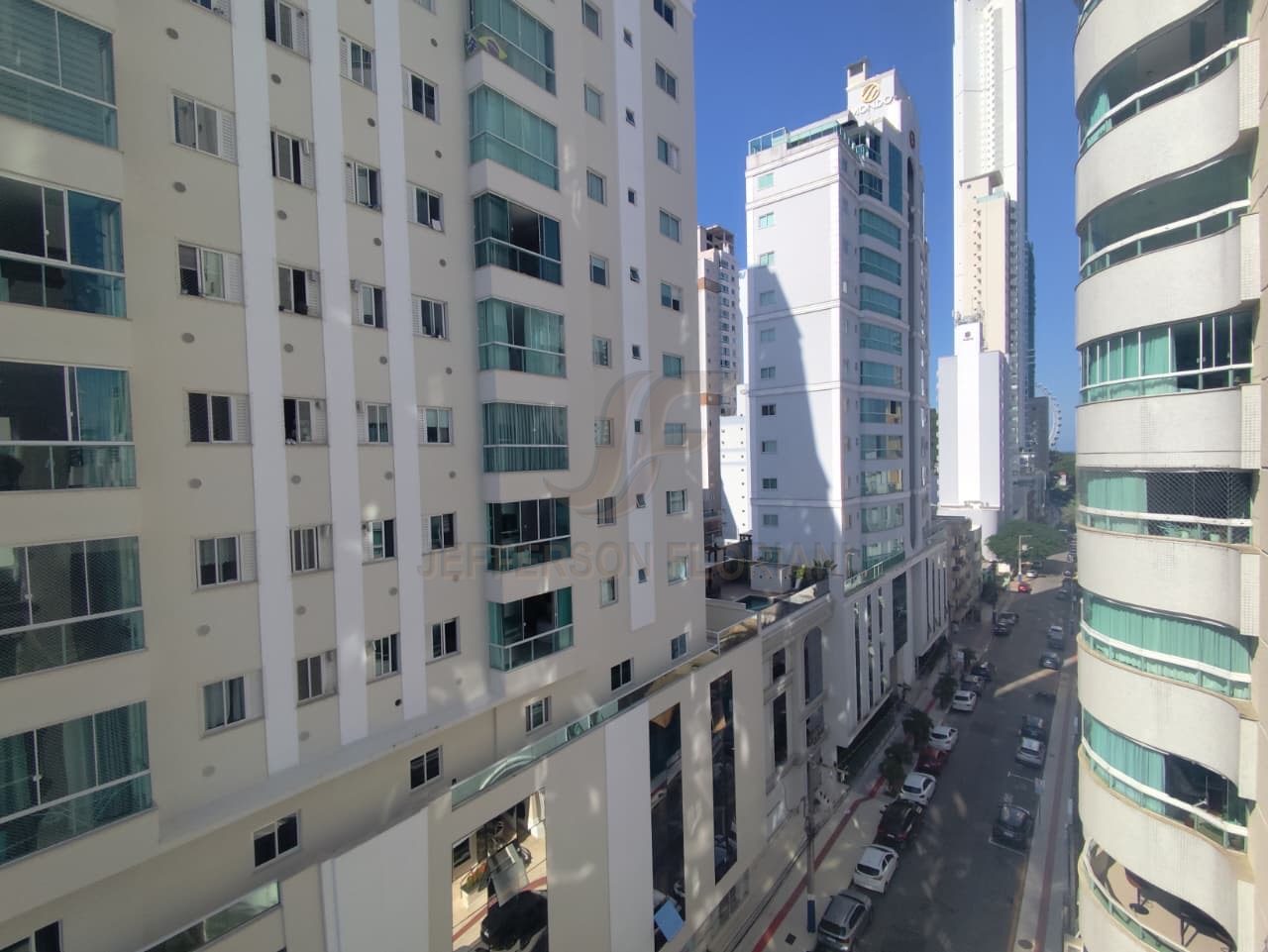 Apartamento 2 suítes para Locação Anual no bairro Pioneiros em Balneário Camboriú