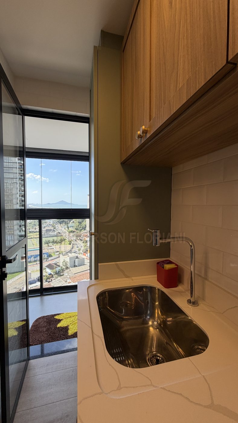 Apartamento Zerado lindo 3 Dormitórios (sendo um closet reversível)
