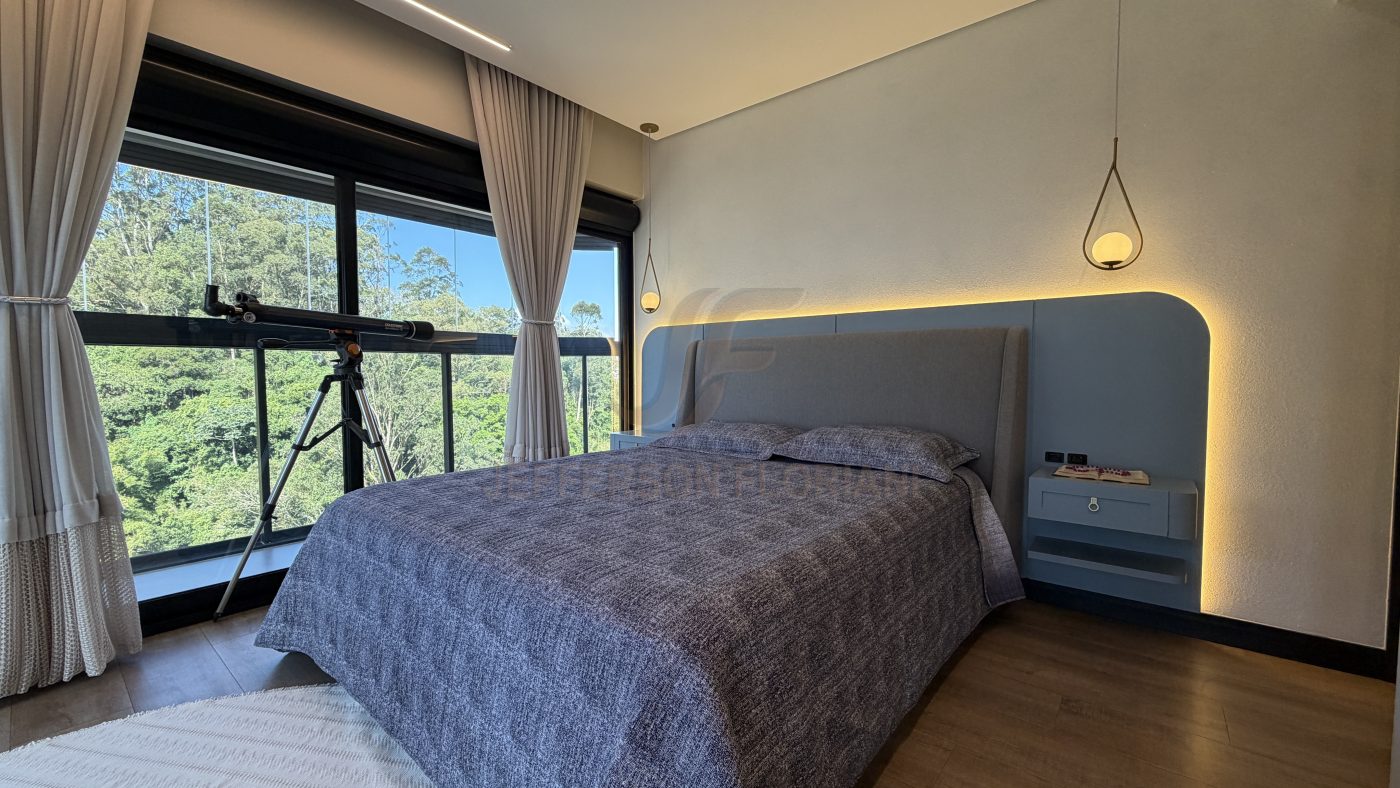 Apartamento Zerado lindo 3 Dormitórios (sendo um closet reversível)