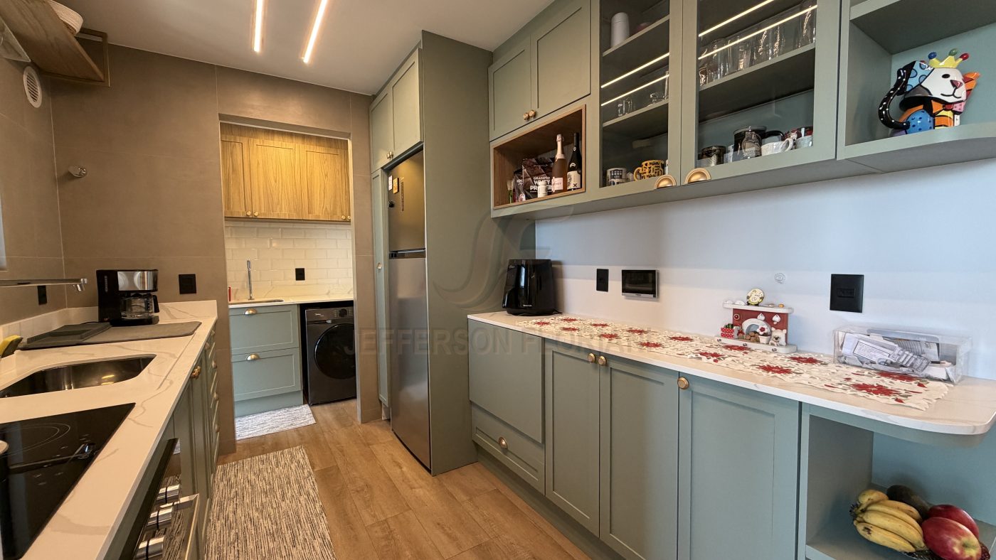 Apartamento Zerado lindo 3 Dormitórios (sendo um closet reversível)