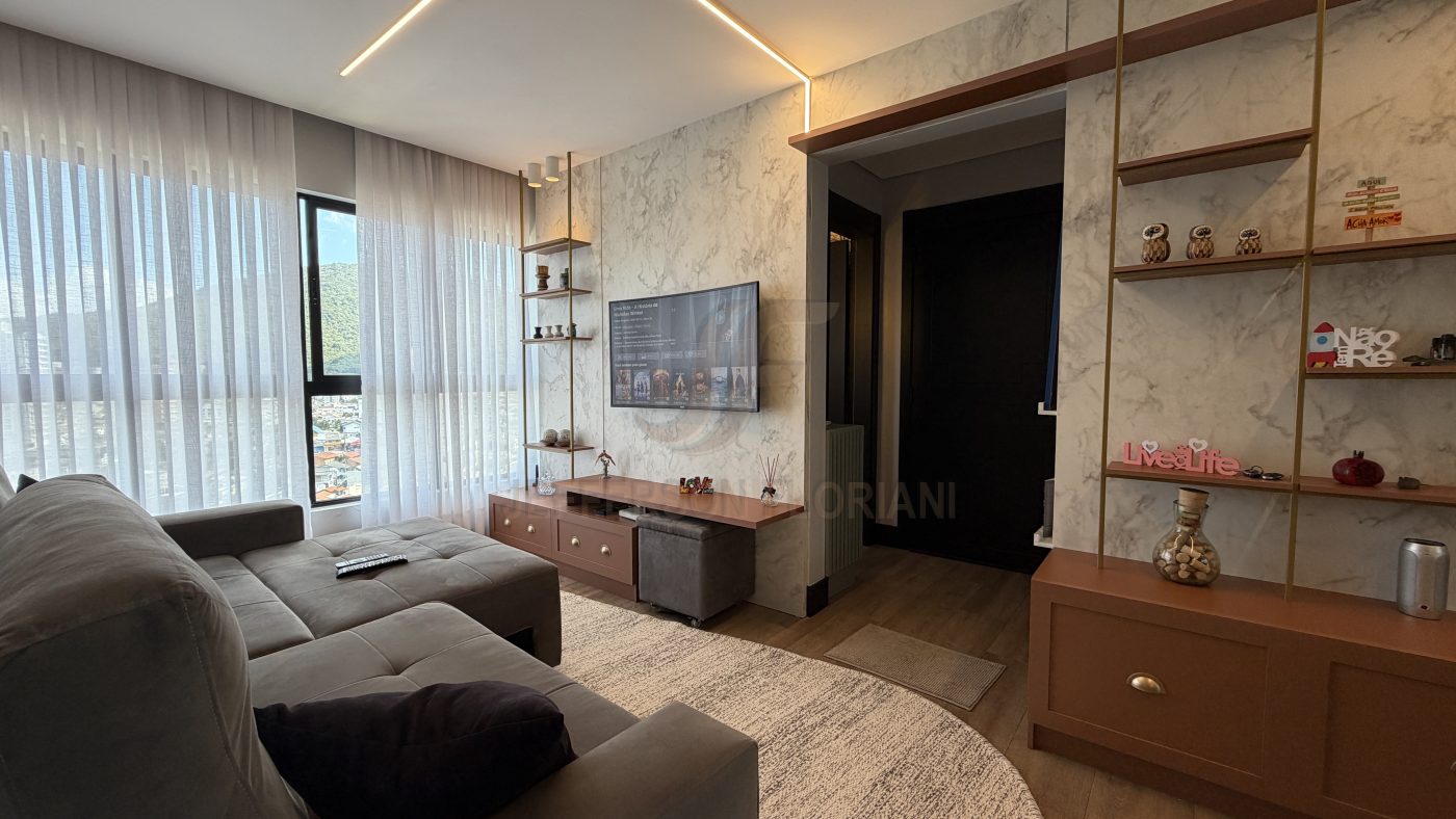 Apartamento Zerado lindo 3 Dormitórios (sendo um closet reversível)